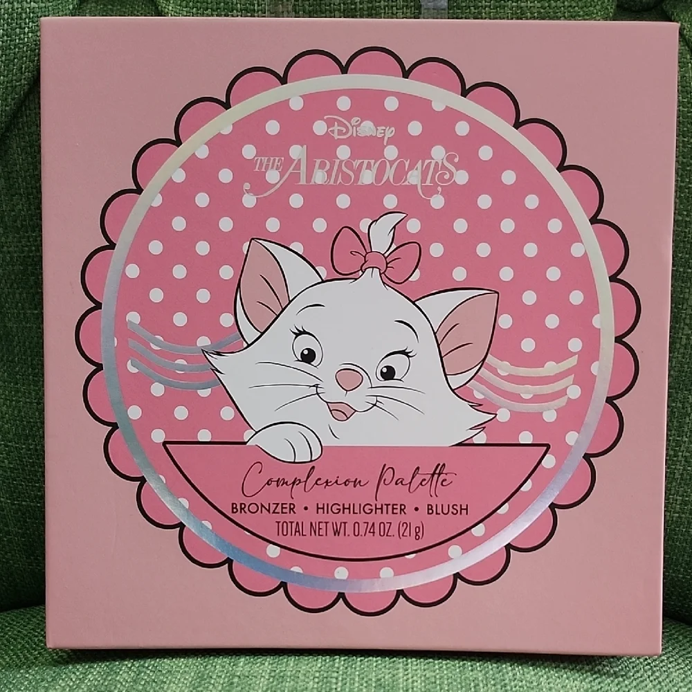 Disney Aristocats Marie Complexion Palette